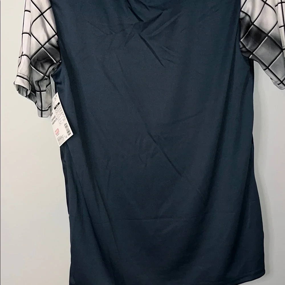 NWT Marvel Thor Superhero Costume - Red, Gray, Yellow T-Shirt with Cape - Picture 6 of 6